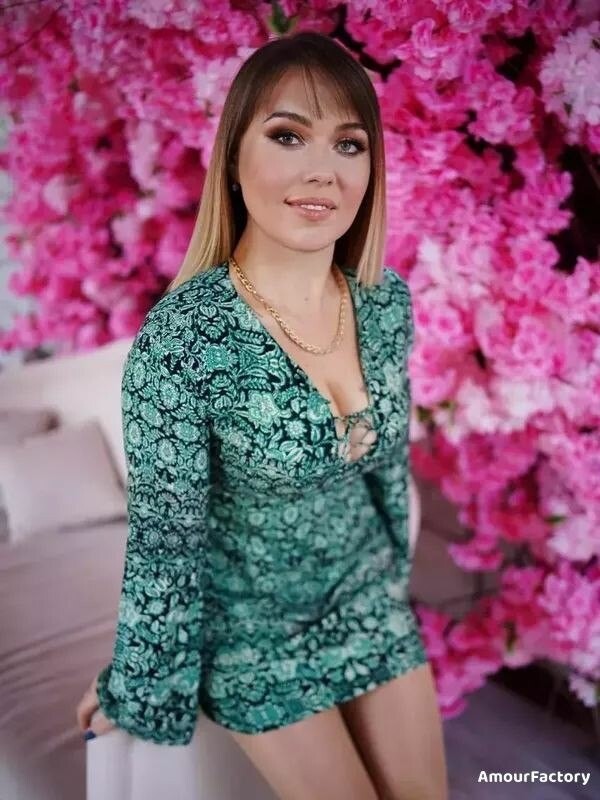 Lilia, 35