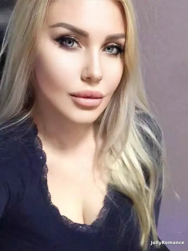 Zoya, 41