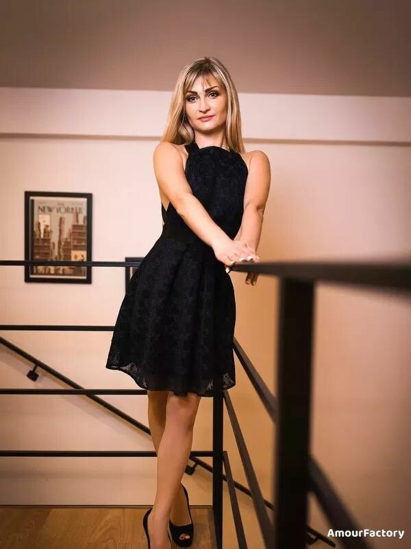 Eve, 44
