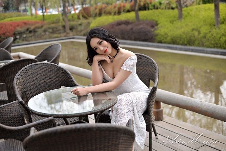 Yan Profile image 1
