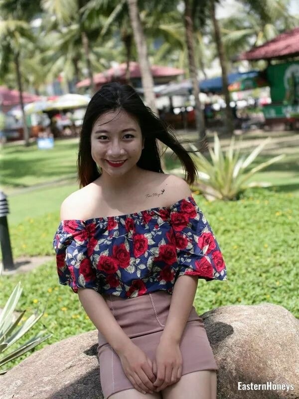 Thanh Thuy, 24