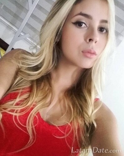 Marcela, 27