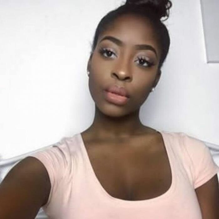 Roxanne990, 24