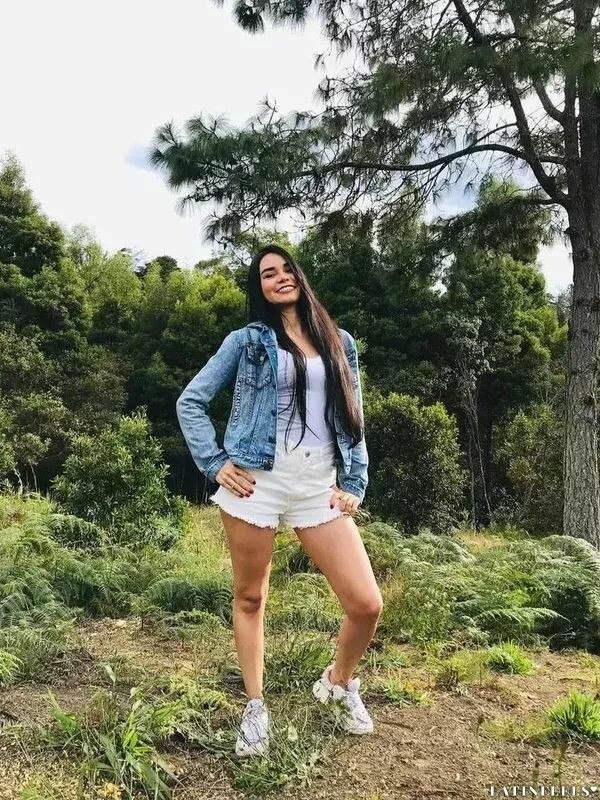 Jessika, 27