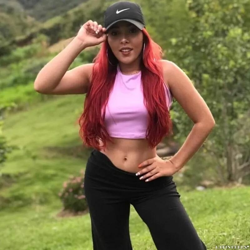 Alison, 24