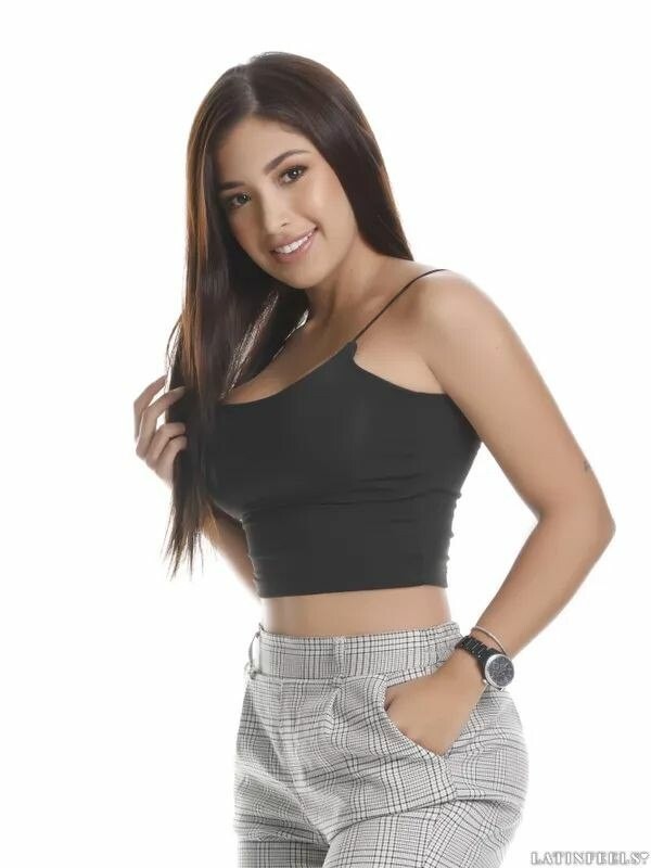 Manuela, 21