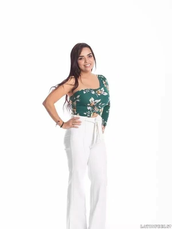 Nury, 36
