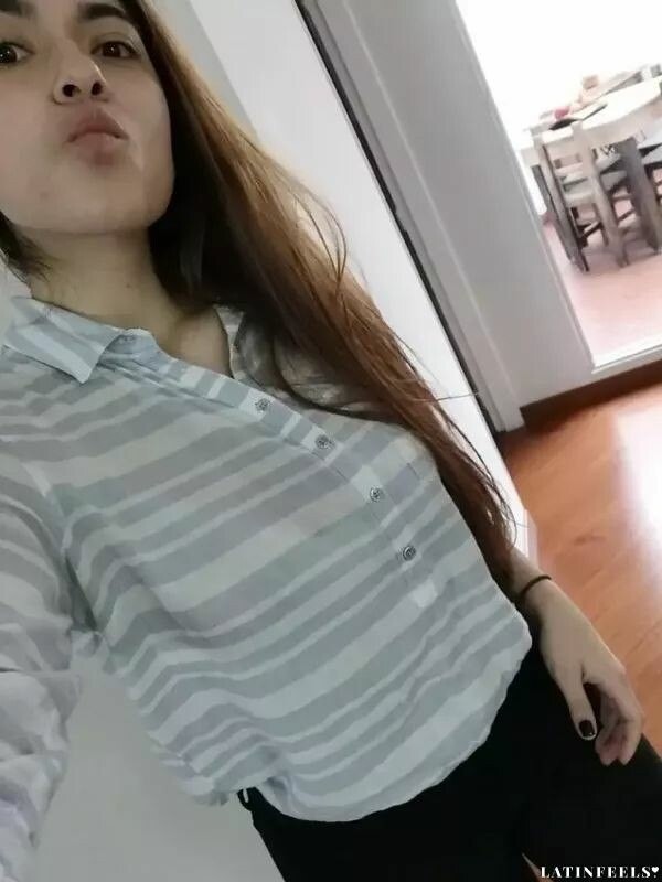 Juliana, 23