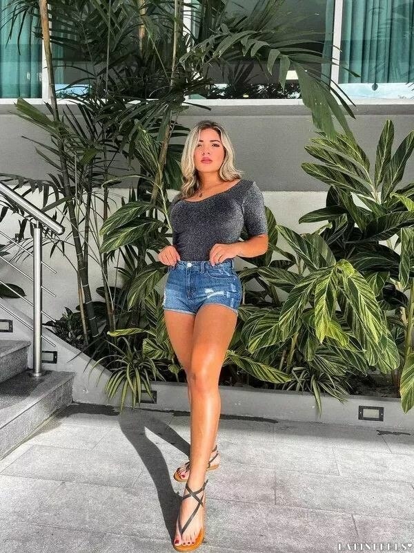 Maria, 23