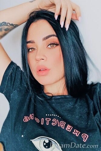 Jazmin, 26
