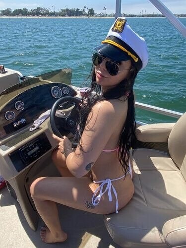 latinvanillavee, 23
