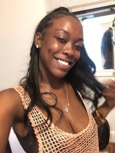 Niia__, 21