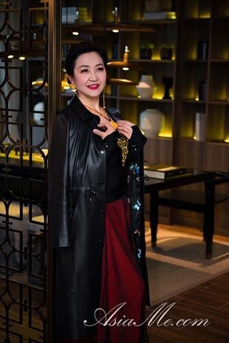 Linda Profile image 4