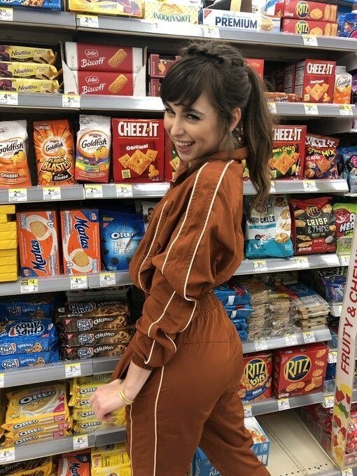 ChereeM, 18