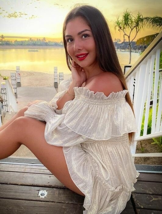Amber little, 20