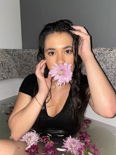 littleMaddy, 21