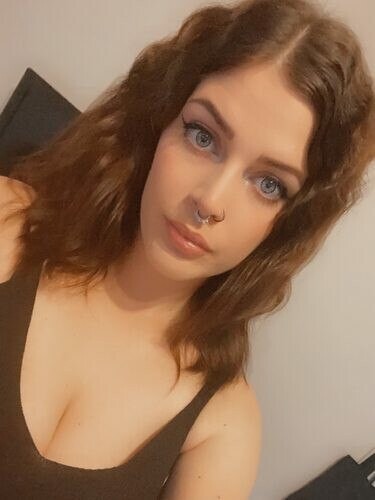 Unigirl, 27