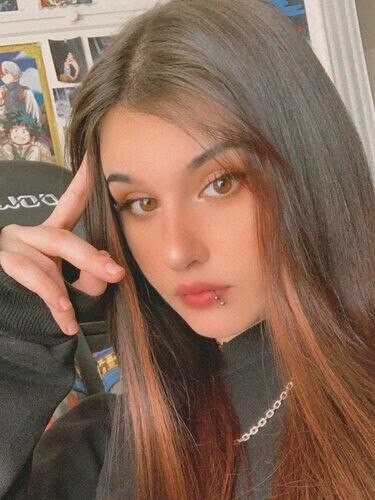 Emelensy, 22