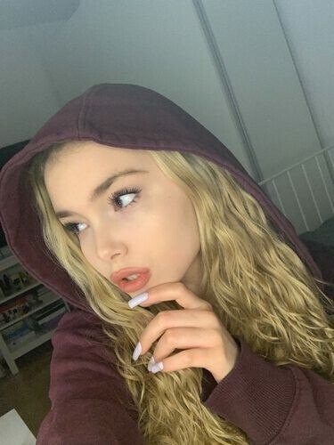 Melz666, 21