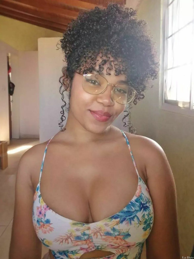 Hanna, 26