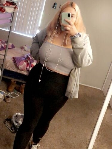 EllaMonnet_, 19