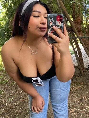 kimberlynicole, 22