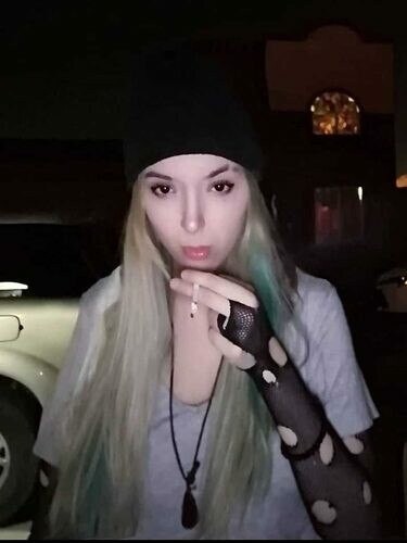 Lady_Sabs, 22