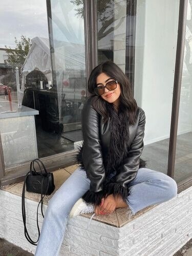 Angieyuu, 25