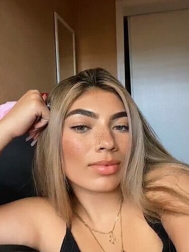 KittyArianna, 21