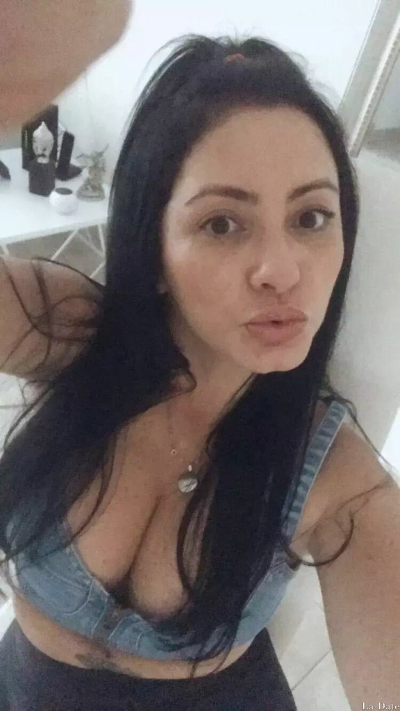 Barbara, 39