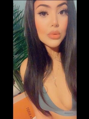 DisneyDiva93 Profile image 2