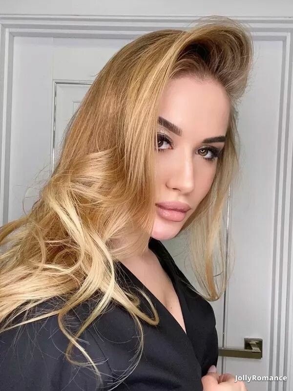 Victoria, 24