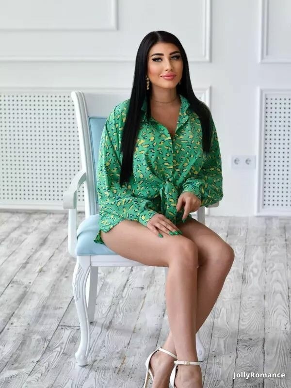 Anna, 29