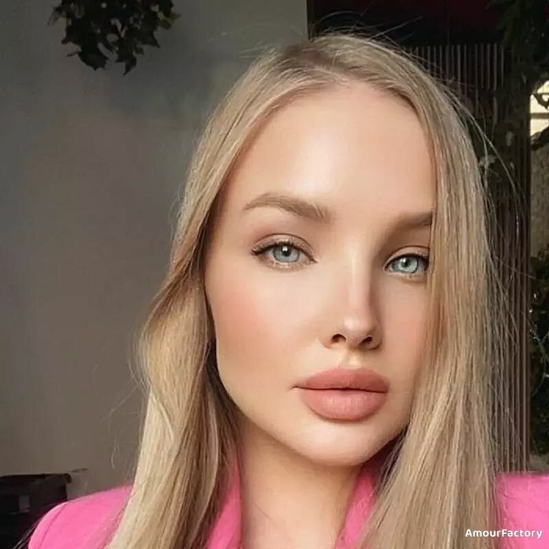 Yulia, 26